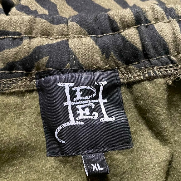 Ed Hardy Jogger Sweatpants Men’s XL Green Tiger Stripes Dragon Print - Picture 9 of 10